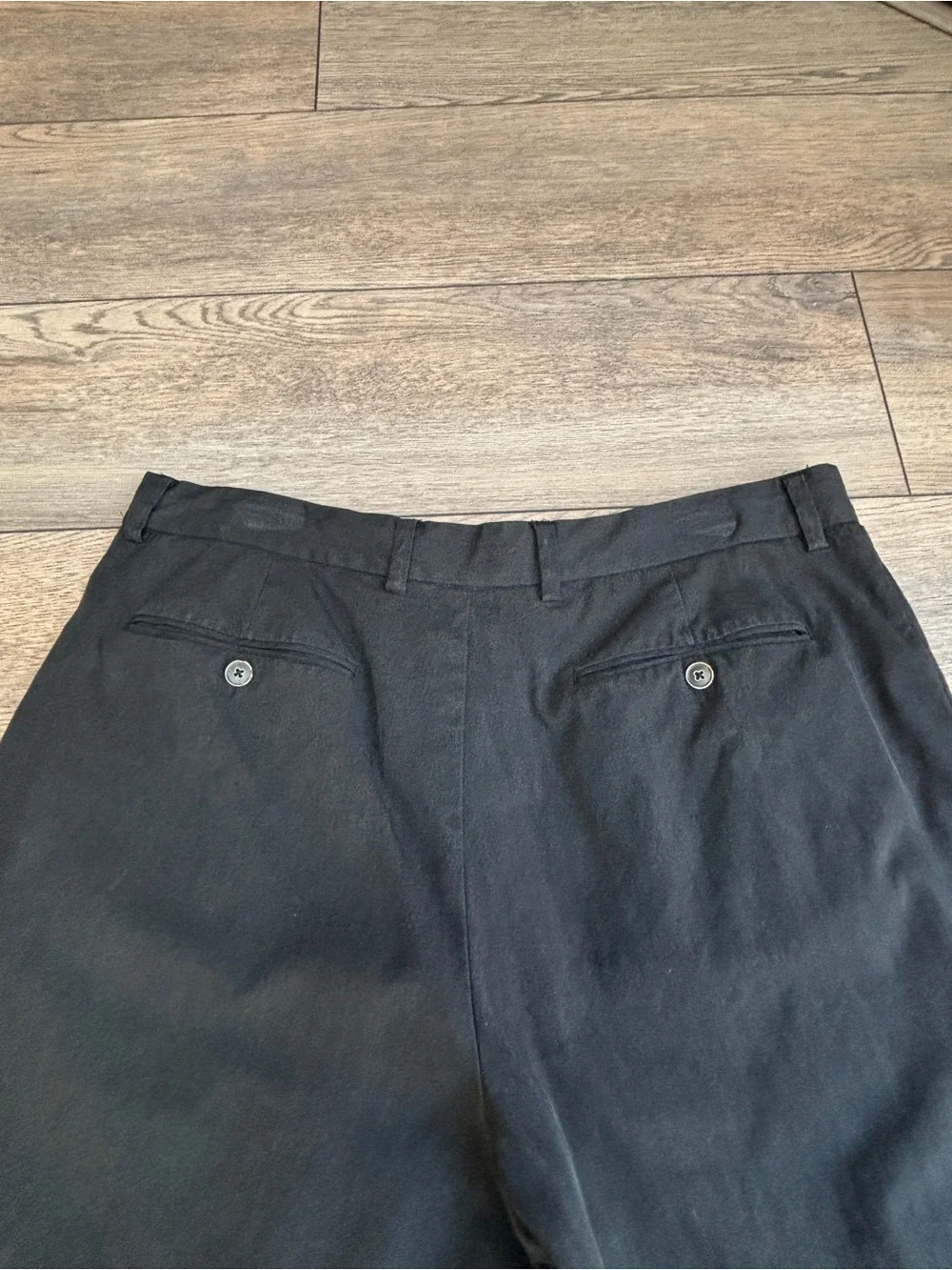 Tommy Bahama Men’s Silk Blend Black Chino Shorts 9” Sz 35